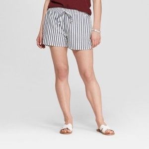 Universal Thread Blue/White Striped Linen Shorts
